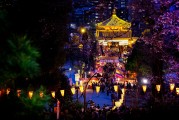 南京路步行街的美食文化之旅——以游戲方式解析攻略