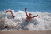 在海灘上揮灑汗水，體驗沖浪的樂趣！，陽光沙灘與海浪，迎接充滿激情的沖浪之旅