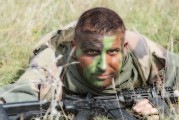 軍訓(xùn)攻略游戲推薦男生——探索男生們喜愛的軍事主題游戲，男生們的最愛，探索軍事主題的10款熱門游戲