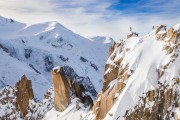 雪山冒險攻略游戲推薦，帶你領(lǐng)略冰雪世界的雄姿壯美，體驗雪山冒險，盤點十大經(jīng)典冰雪主題游戲