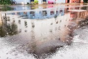 暴雨攻略，如何安全應(yīng)對突如其來的暴雨天氣，暴雨攻略，如何安全應(yīng)對突如其來的暴雨天氣