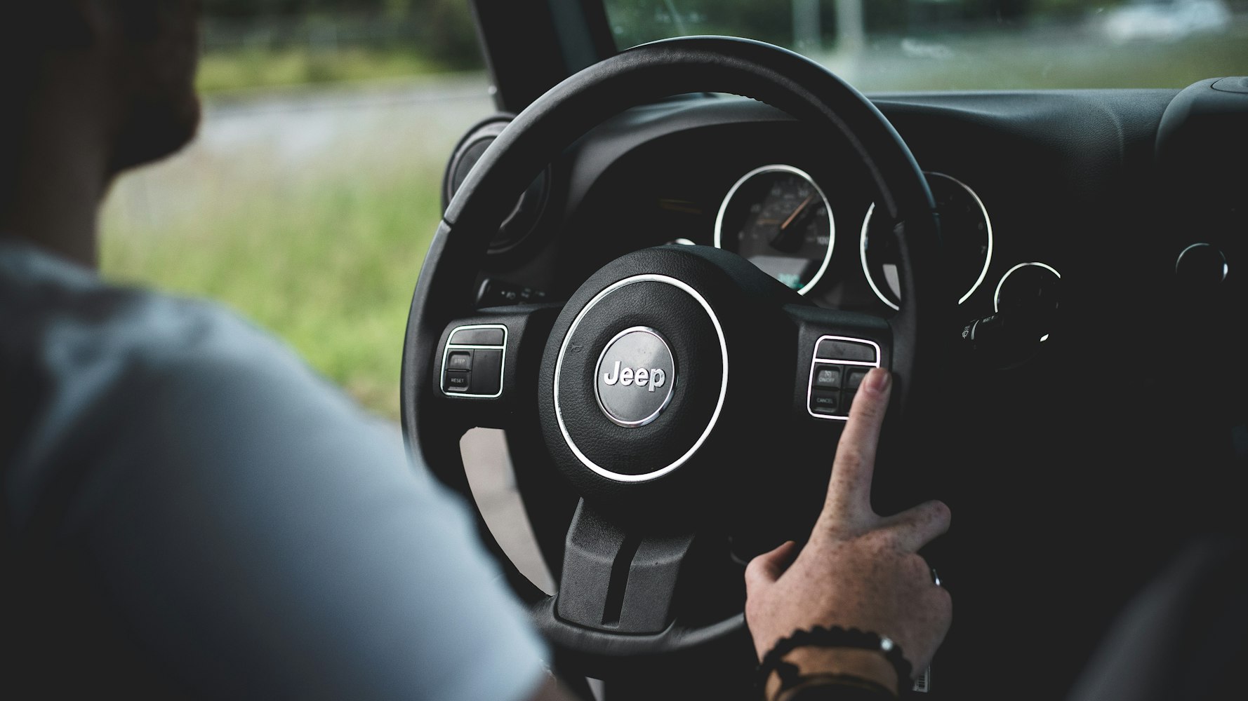 汽車網(wǎng)頁(yè)游戲_汽車網(wǎng)頁(yè)游戲大全